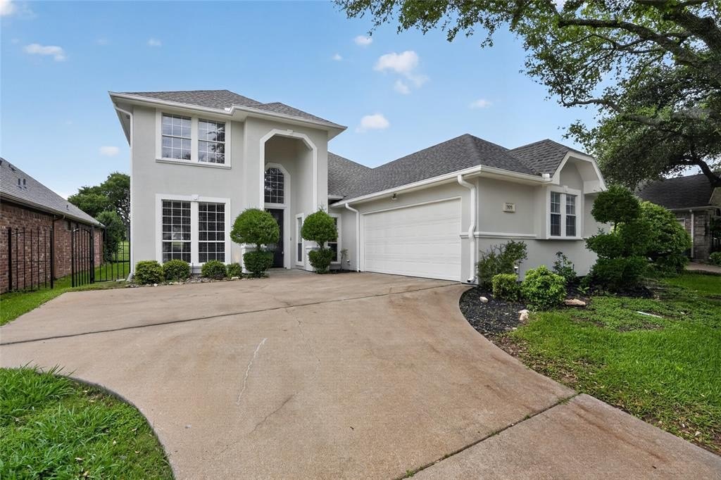 Single Family 3BR 3BA - 909 Saint Andrews Place, DeSoto, TX