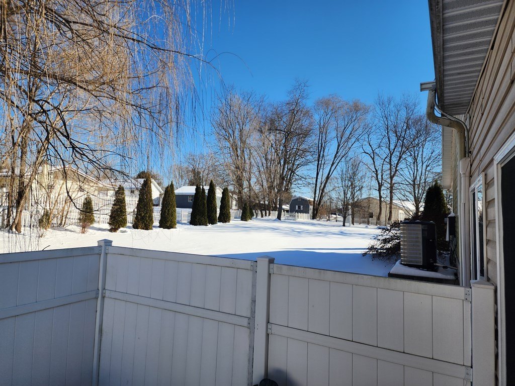 Single Family 4BR 3BA - 5988 Kourtney Court, Huntingdon, PA