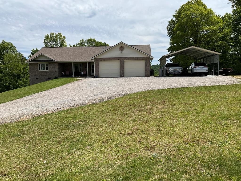 Single Family 3BR 2BA - 225 Taylor Farm Road, LESTER, WV