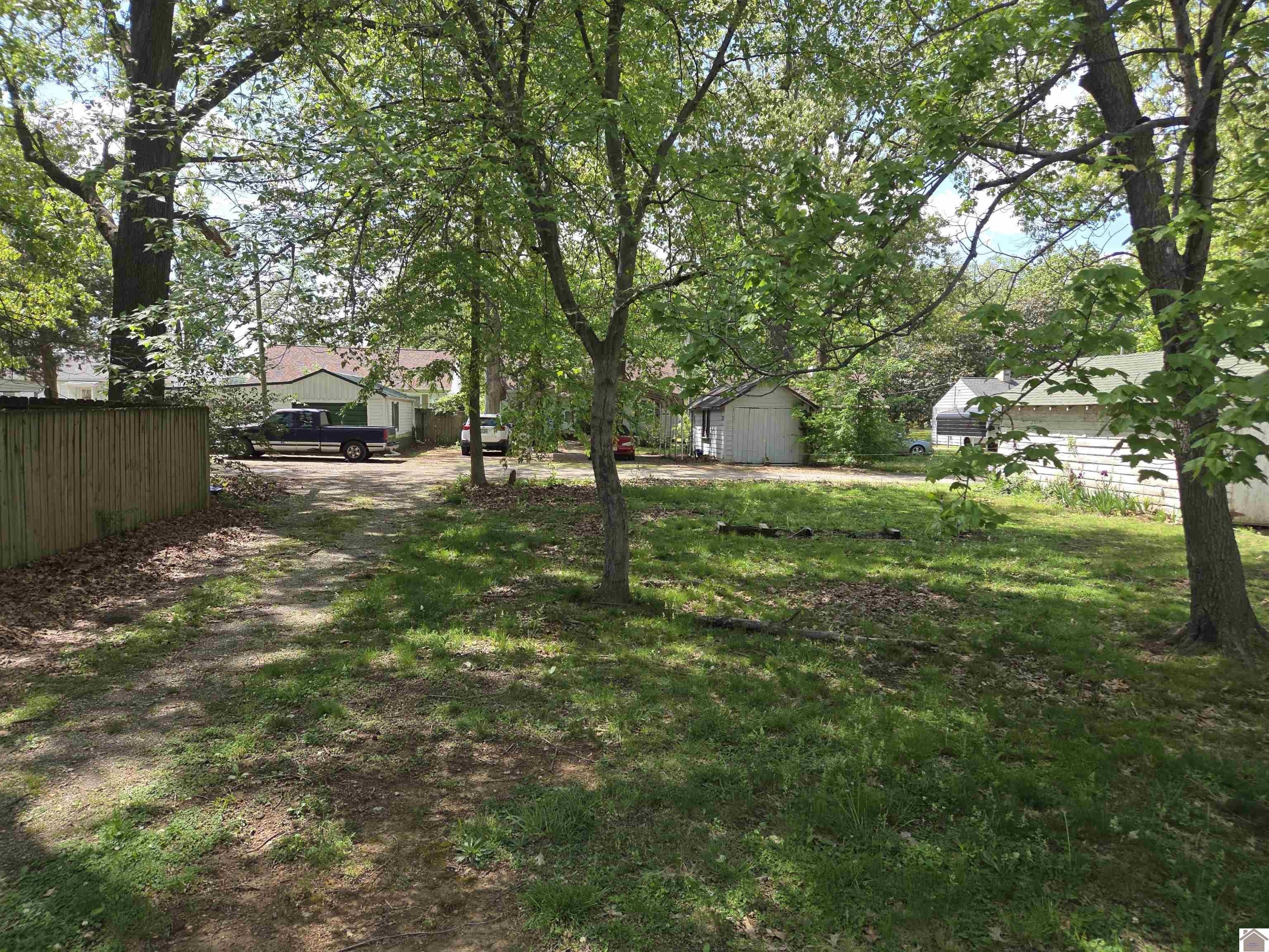 Single Family 2BR 1BA - 733 N 26th Street, Paducah, KY