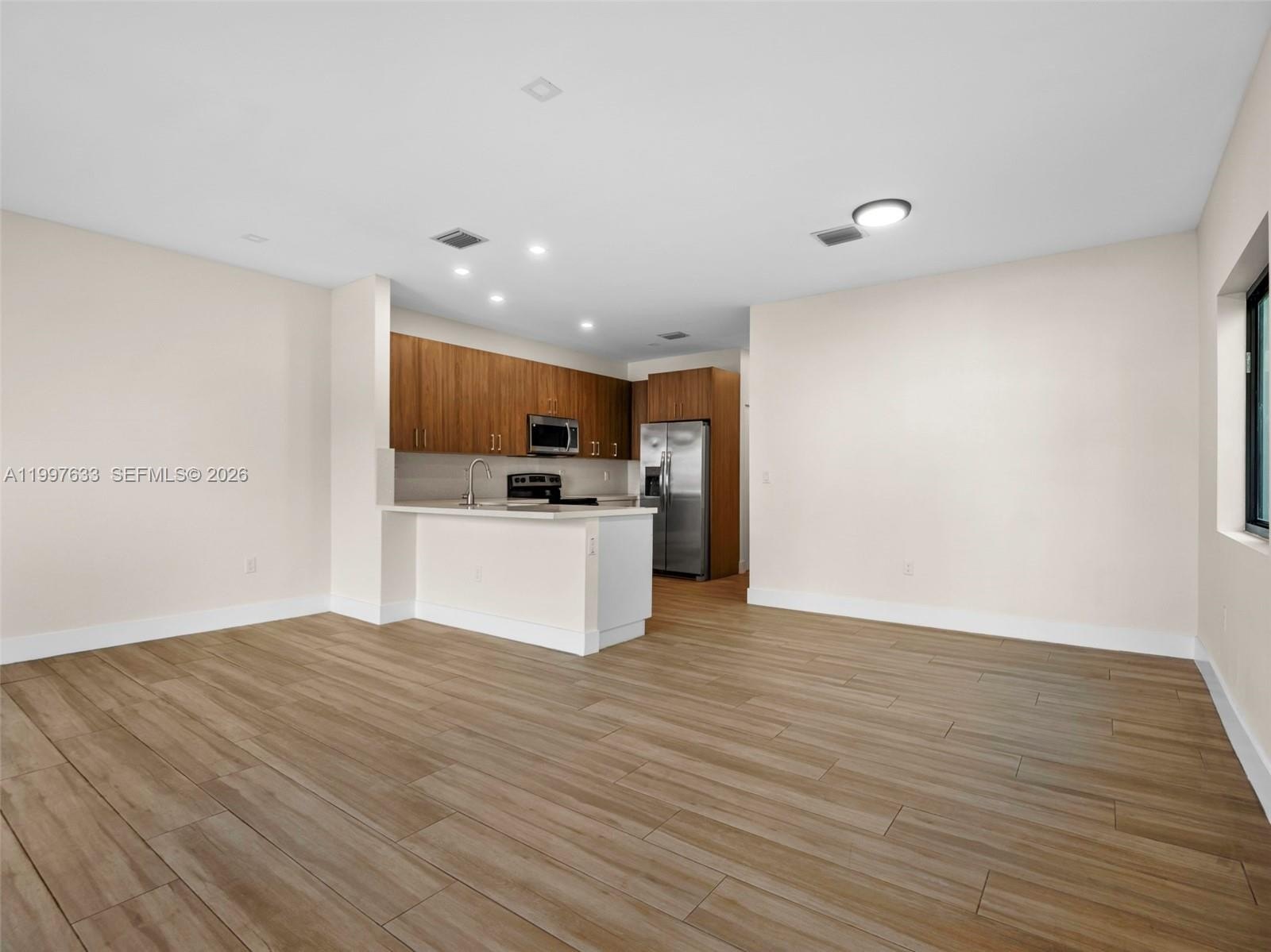 Duplex 4BR 2BA - 5428 NW 3rd Ave, Miami, FL