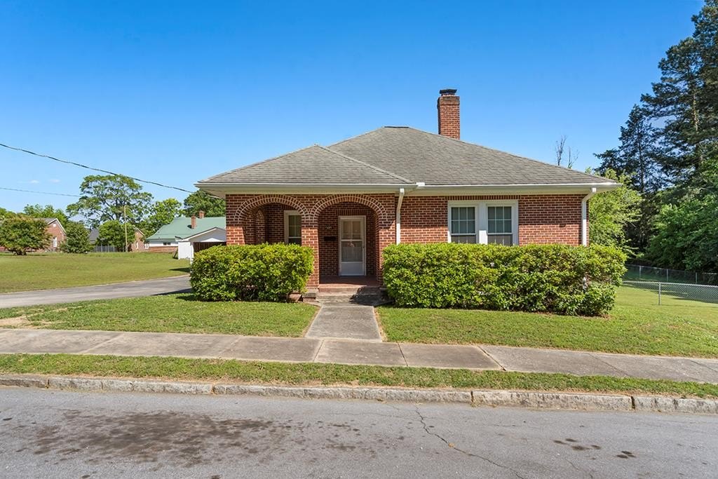 Single Family 2BR 1BA - 505 Saco Ave, Greenwood, SC
