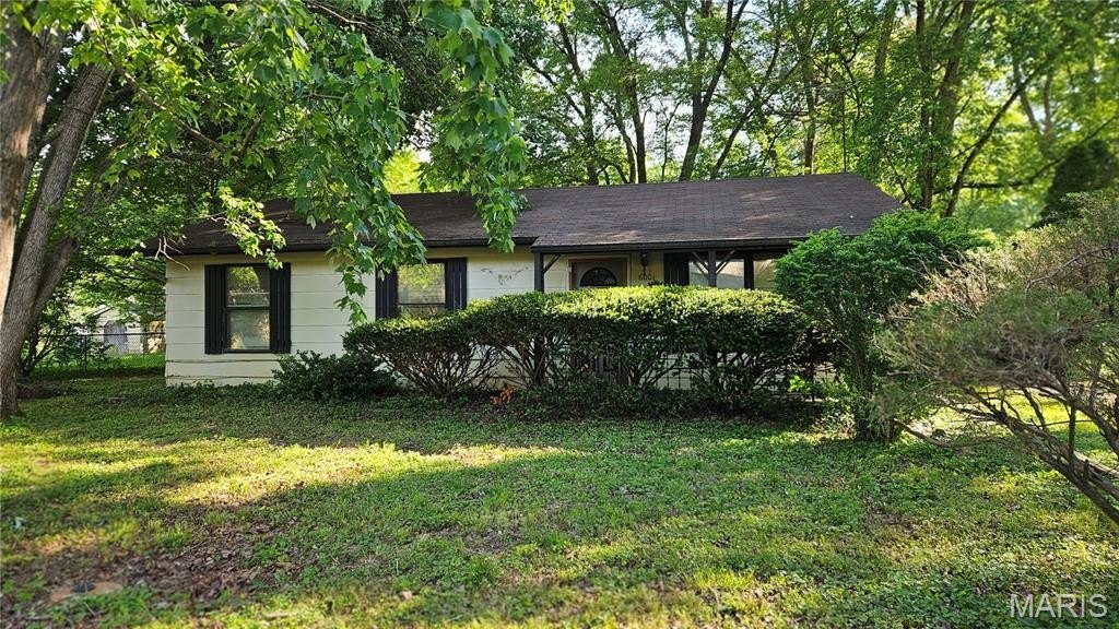 Single Family 3BR 1BA - 6001 Country Creek Drive, House Springs, MO