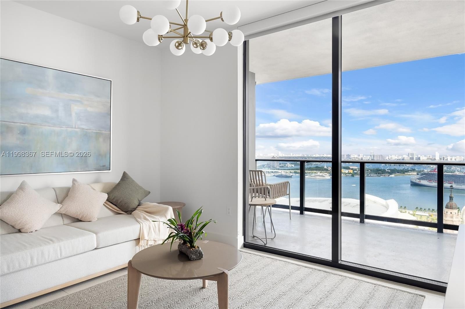 Condo 3BR 3BA - 601 NE 1 st, Miami, FL
