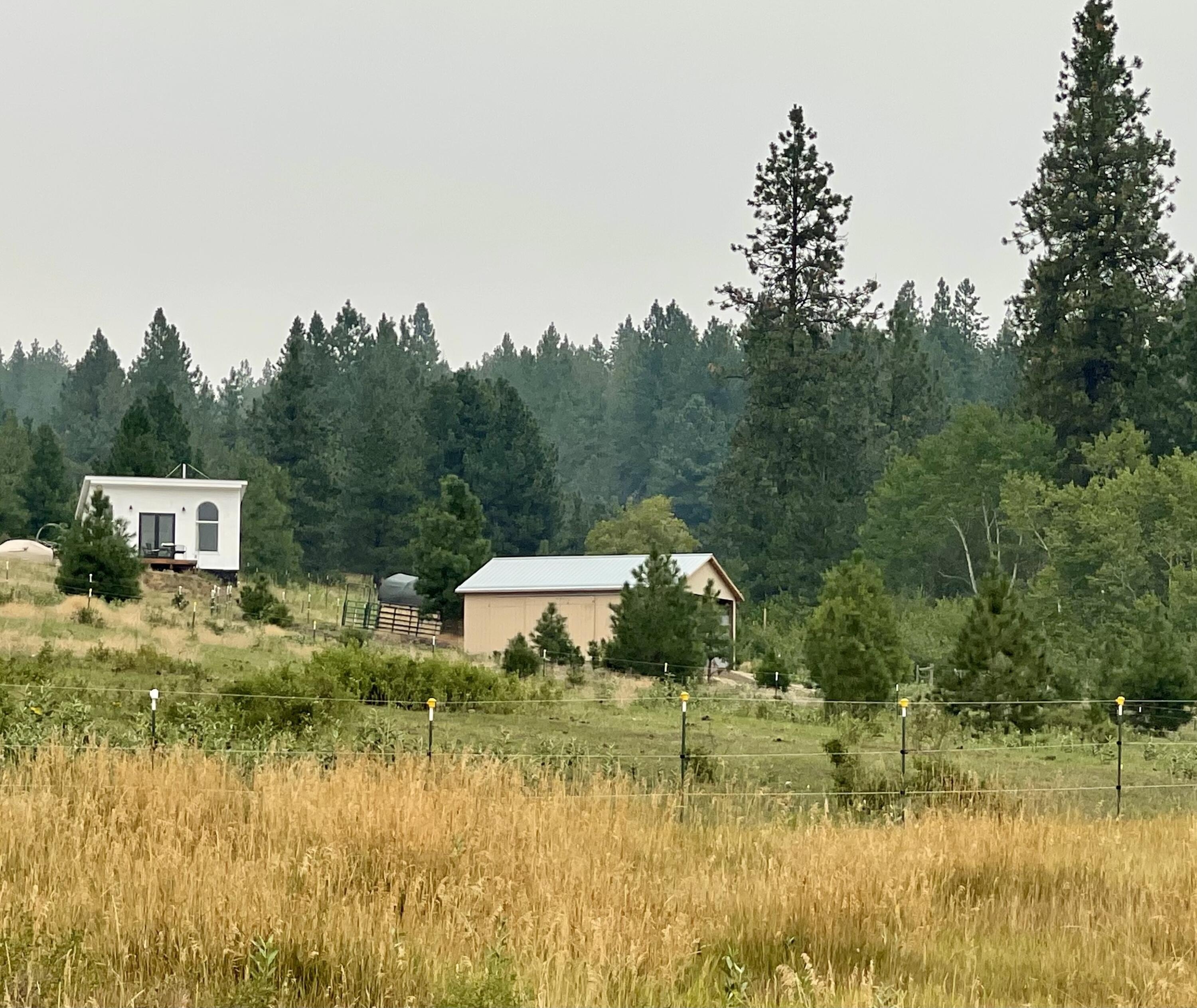 Single Family 1BR 1BA - 2384 WILD HEART WAY, KETTLE FALLS, WA