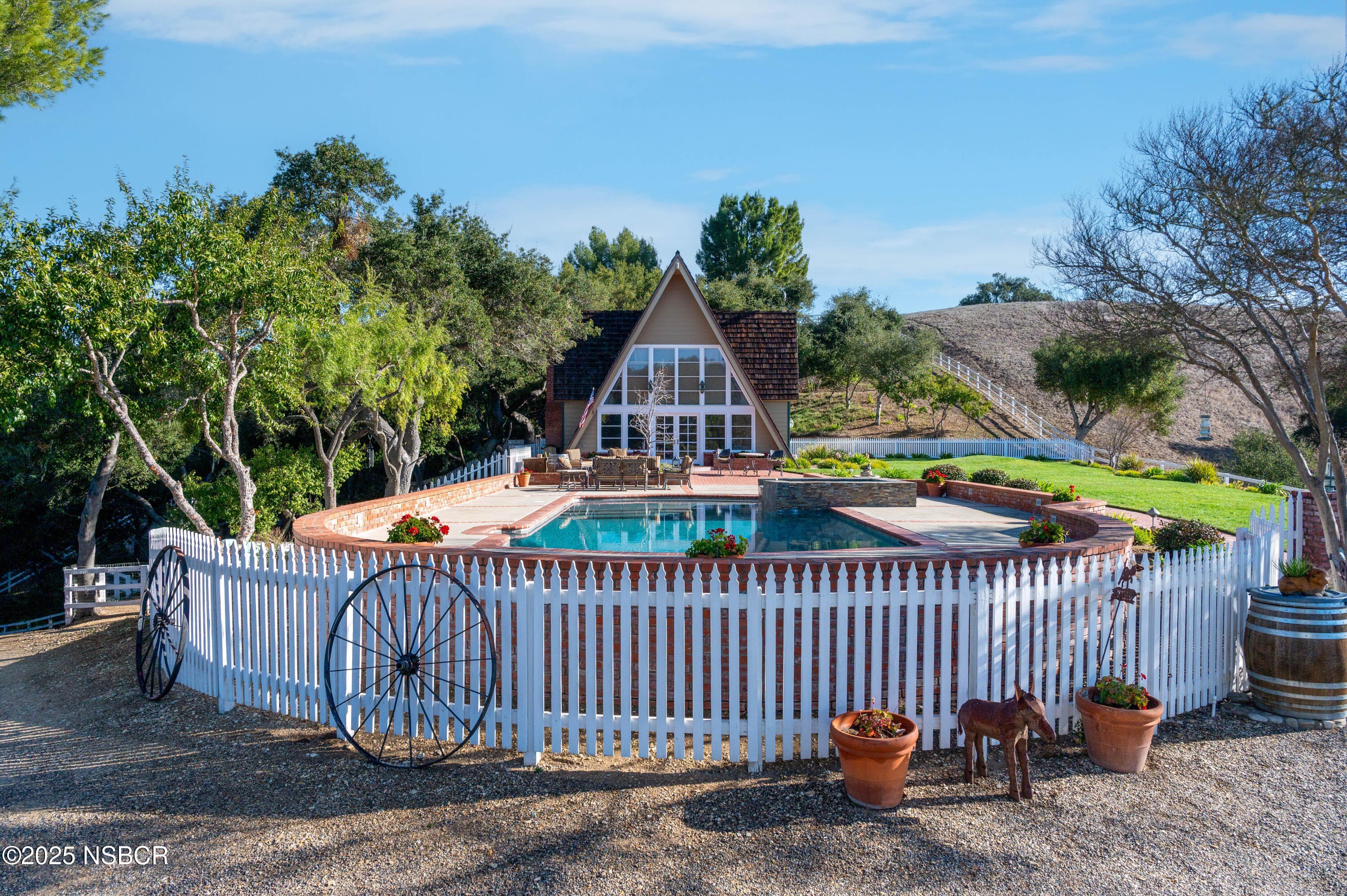 Single Family 3BR 5BA - 4086 E Oak Trail Road, Santa Ynez, CA