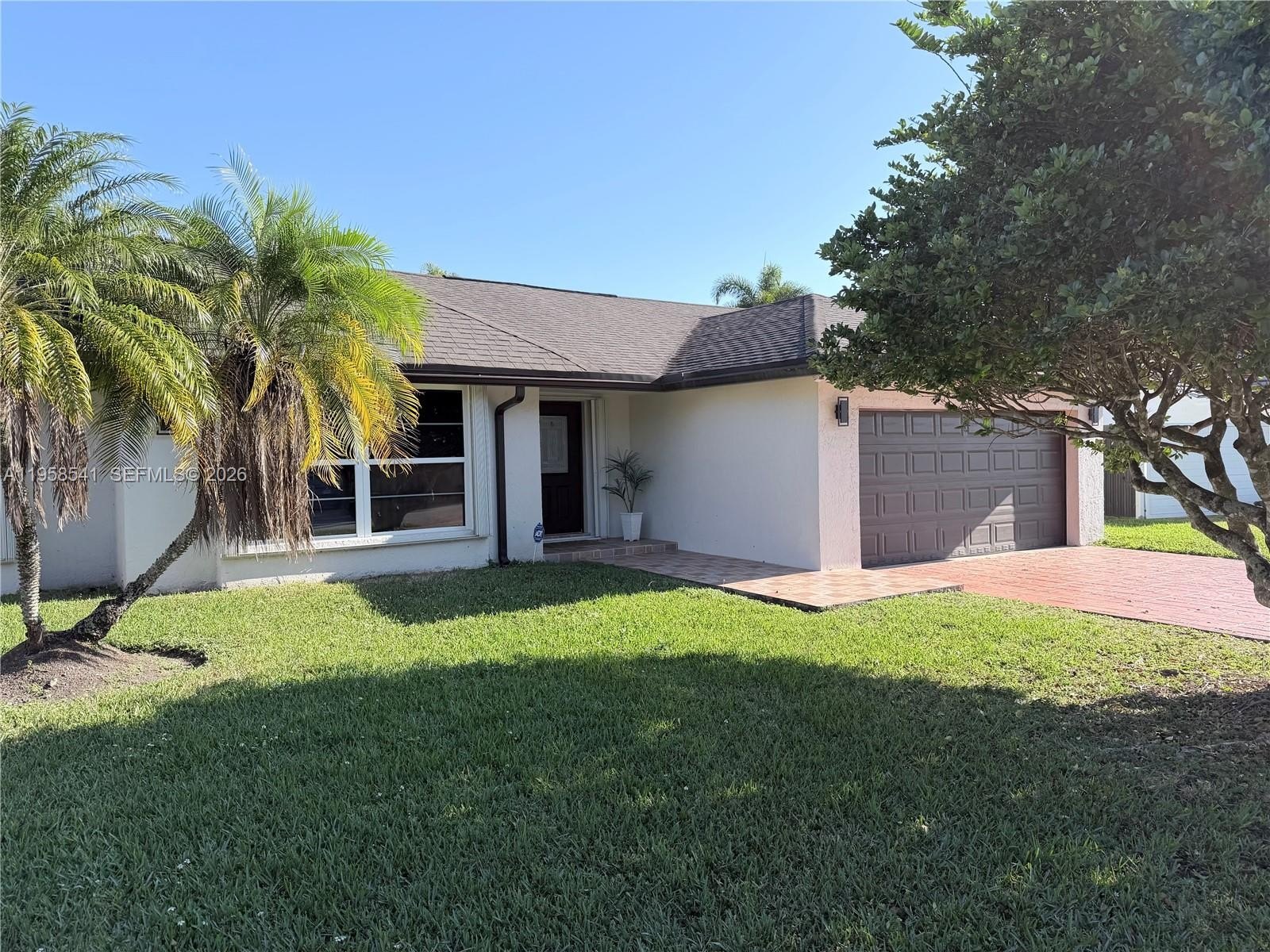 Single Family 3BR 2BA - 12821 SW 147th Lane Rd, Miami, FL