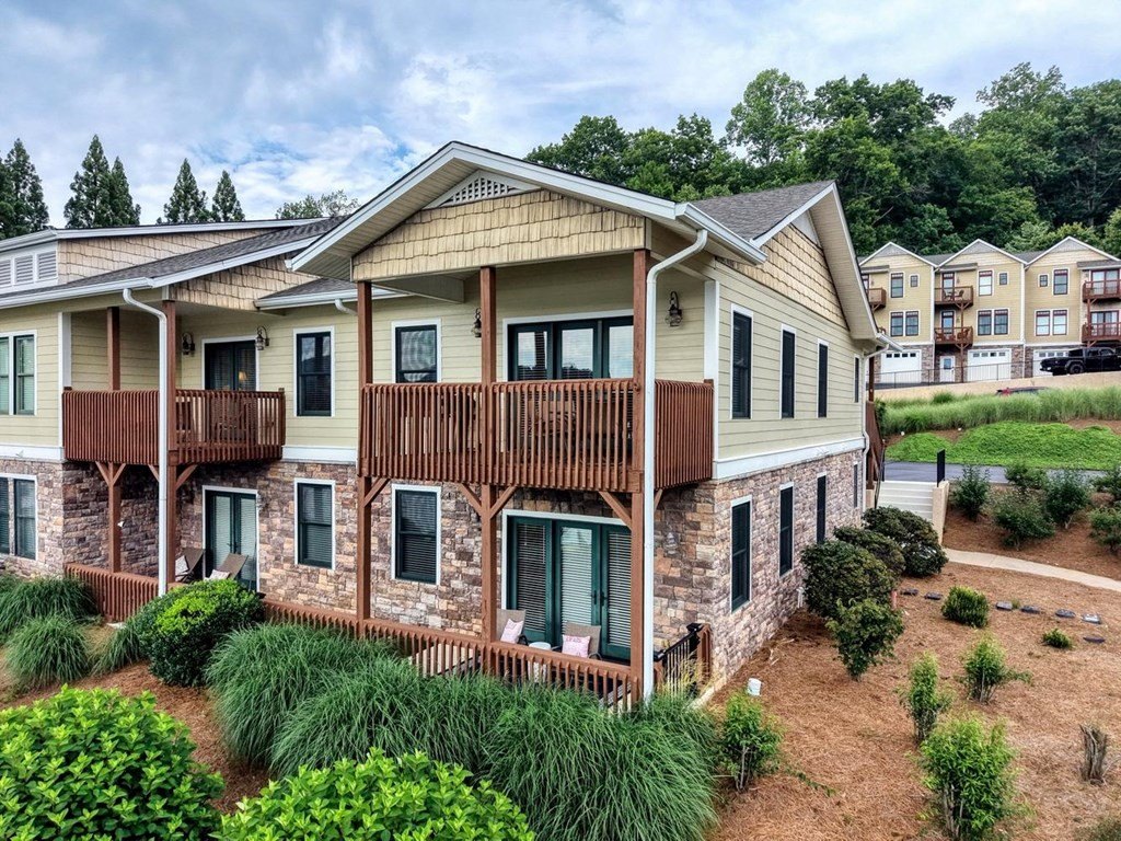 Condo 3BR 3BA - 1409 Lakeside Road, Hiawassee, GA
