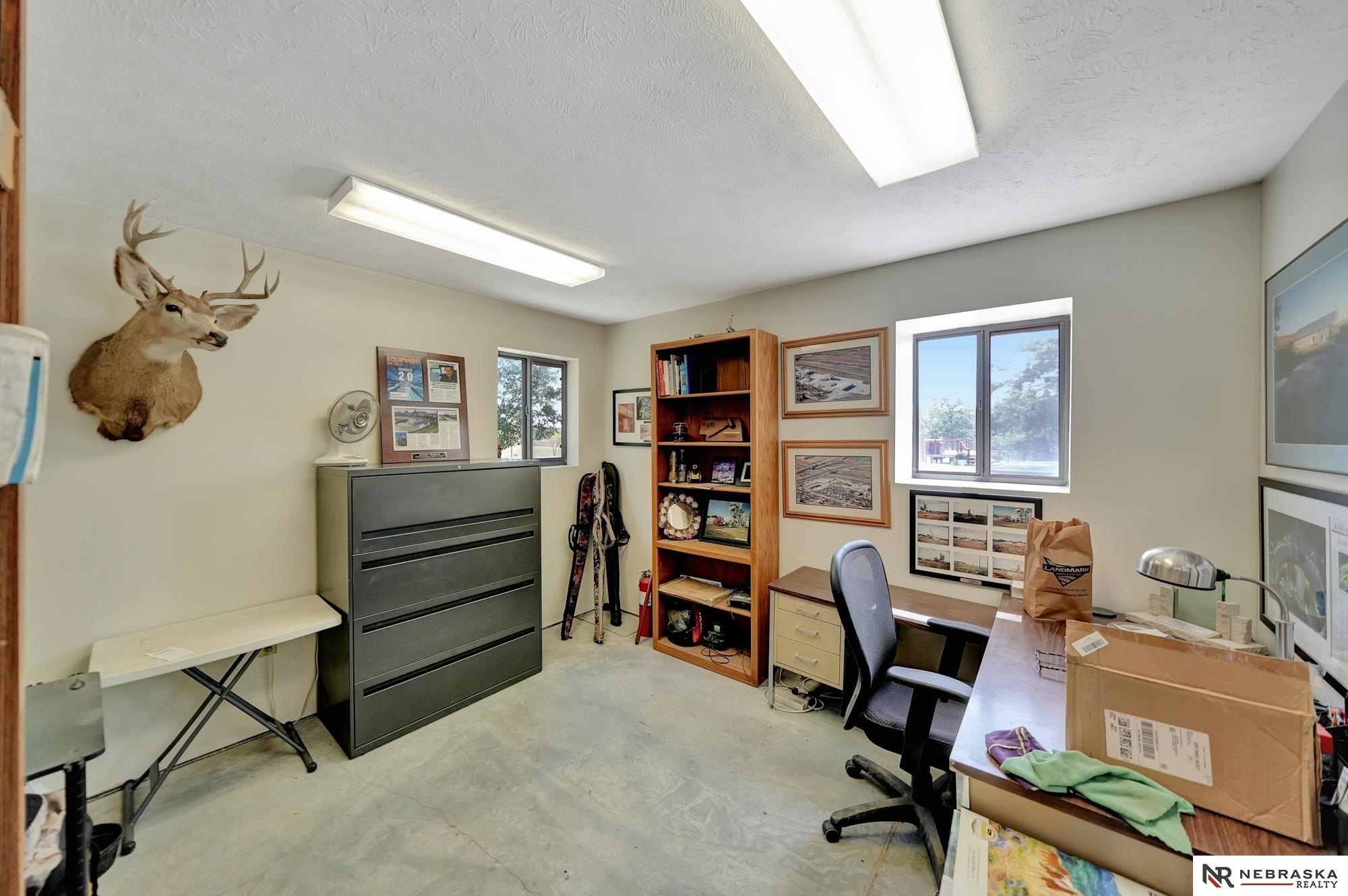 Single Family 4BR 3BA - 9929 Springlake North Lane, Firth, NE
