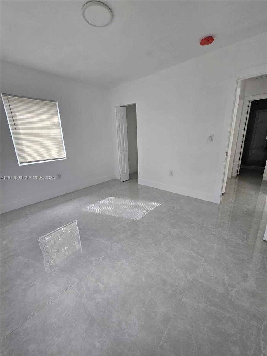 Single Family 3BR 2BA - 2488 SW 6th Ct, Fort Lauderdale, FL