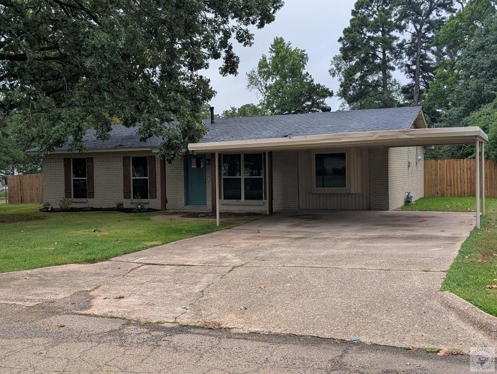 Single Family 4BR 2BA - 2010 E 47th, Texarkana, AR