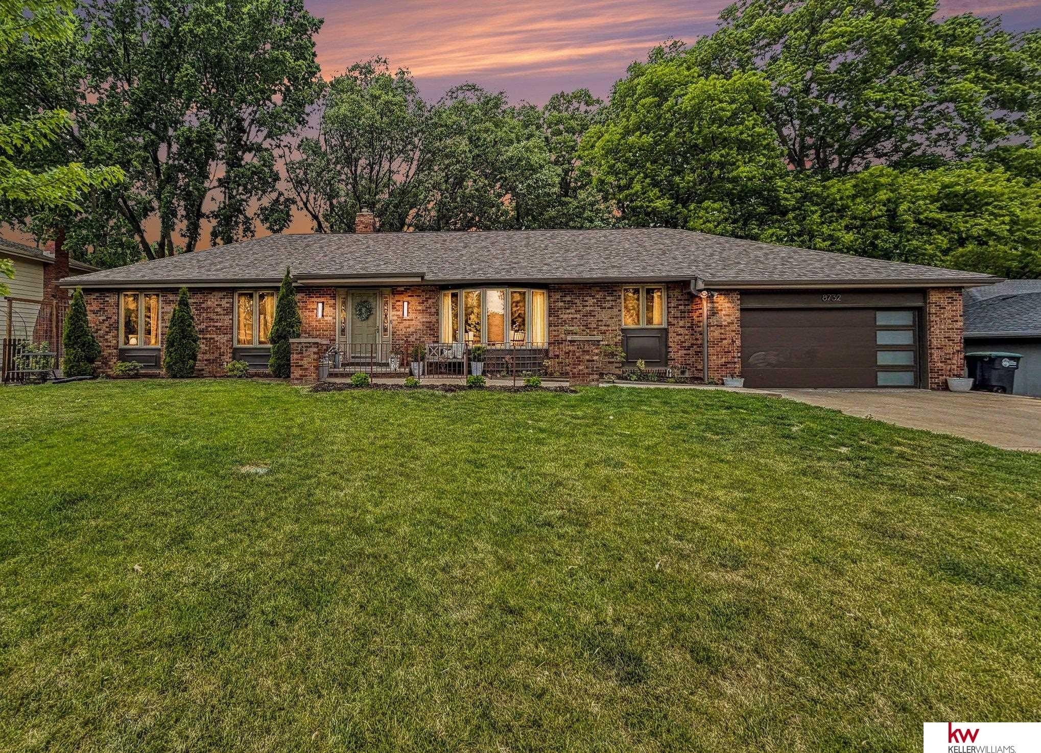Single Family 5BR 3BA - 8732 N 52 Avenue, Omaha, NE