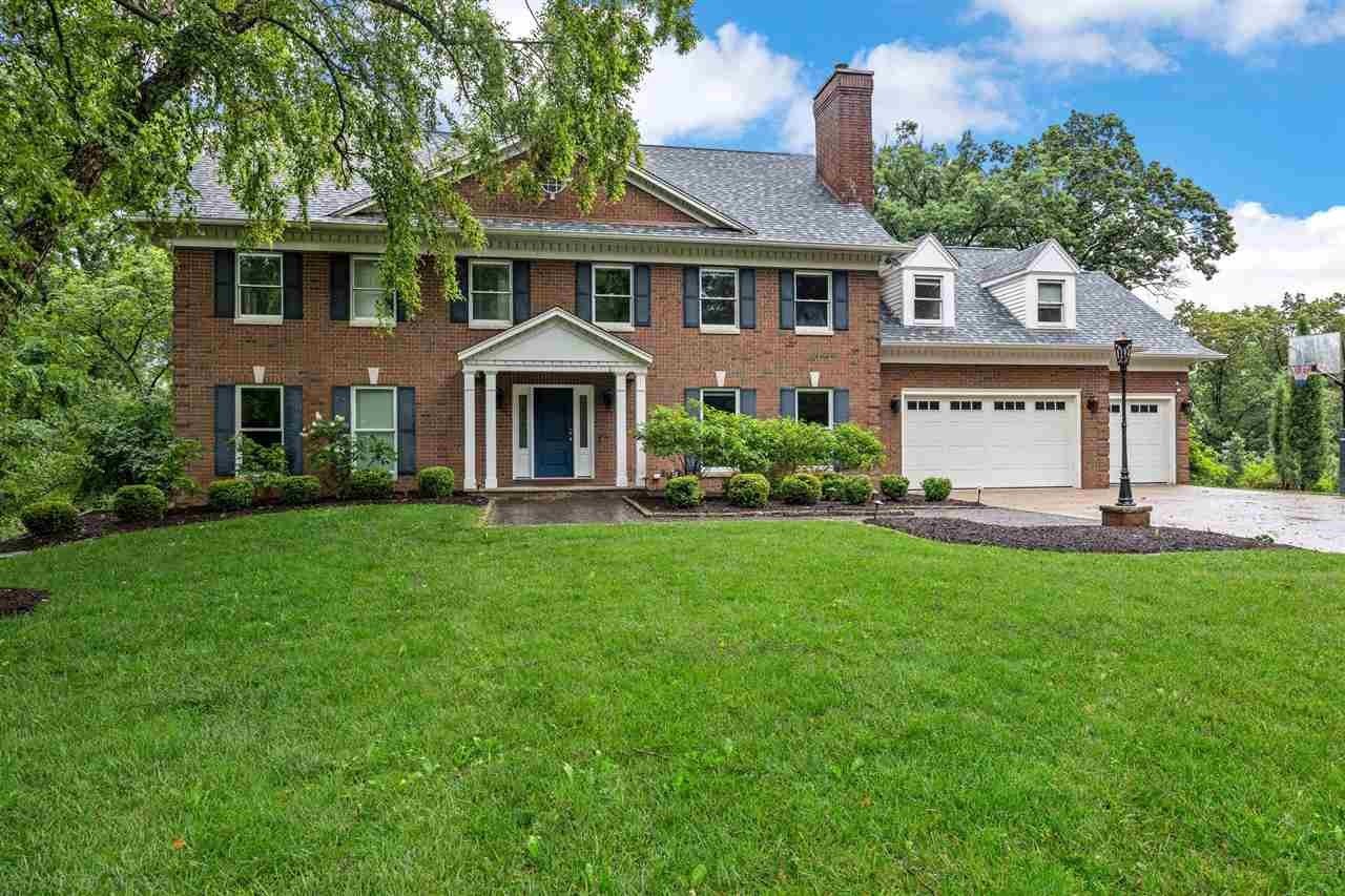 Single Family 5BR 5BA - 3016 Forest Gate Cir, IowaCity, IA